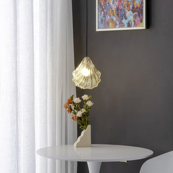 Mini Lampa Wisząca Shell z Mosiądzu i Szkła – Elegancka Lampa w Stylu Morskim 7