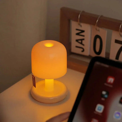 Mini Światło Zachodu Słońca - Kompaktowa Lampa USB do Tworzenia Przytulnej Atmosfery w Wnętrzach 5