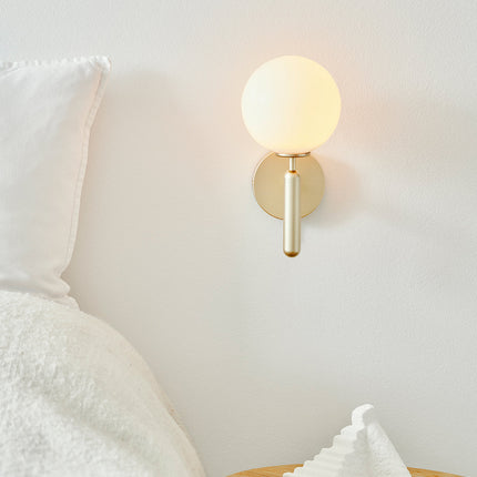 Minimalistyczna Lampa Ścienna z Mosiądzu i Szkła – Kinkiet Ścienny w Skandynawskim Stylu, Idealny do Wnętrz 5