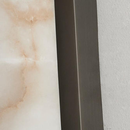 Minimalistyczna lampa ścienna LED ze zintegrowanym oświetleniem i marmurowym akcentem – nowoczesny design do użytku wewnątrz pomieszczeń 3