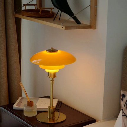 Minimalistyczna lampa stołowa z ciepłym światłem LED i szklanym kloszem do postawienia przy łóżku lub biurku – nowoczesna metalowa podstawa 5