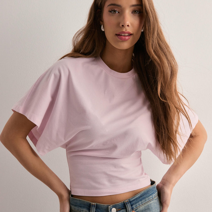 Modny T-shirt z szerokimi rękawami – miękki, oddychający materiał na co dzień 2