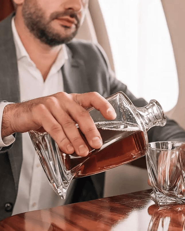 NoblePour – Luksusowy zestaw karafek do whisky – Krystalicznie czysta karafka, stylowe szklanki i wysokiej jakości kamienie chłodzące 2