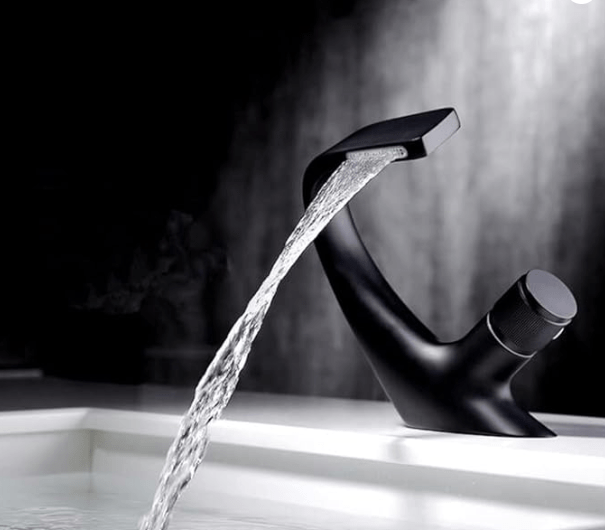 Nowoczesna Bateria Łazienkowa Dwa w Jednym – Elegancki Design i Funkcjonalność 1