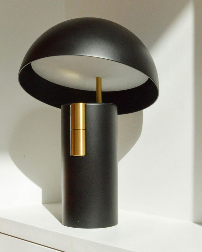 Nowoczesna Lampa Stołowa Szklana Avo z Pochyloną Pokrywą, 30 cm – Idealna do Salonów i Biura 0