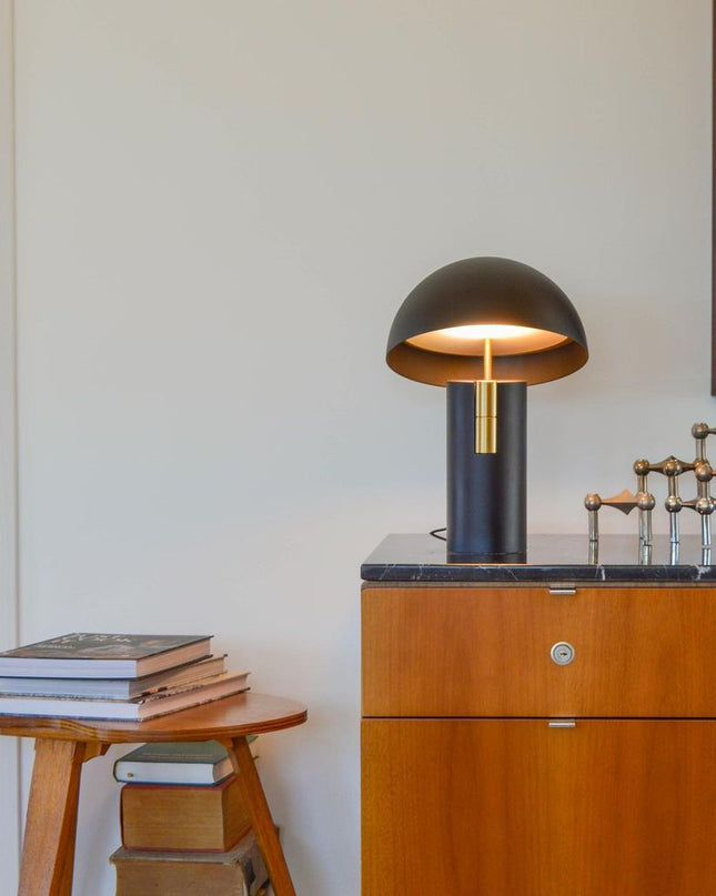 Nowoczesna Lampa Stołowa Szklana Avo z Pochyloną Pokrywą, 30 cm – Idealna do Salonów i Biura 8