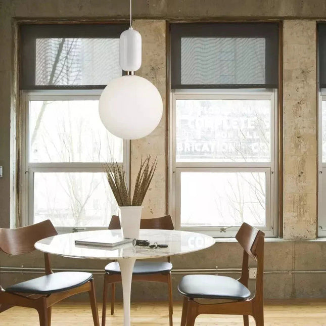 Nowoczesna Lampa Wisząca Balls, Kulisty Kształt do Salonu, Kuchni i Jadalni – Efektowne Oświetlenie G9, Minimalistyczny Design 4