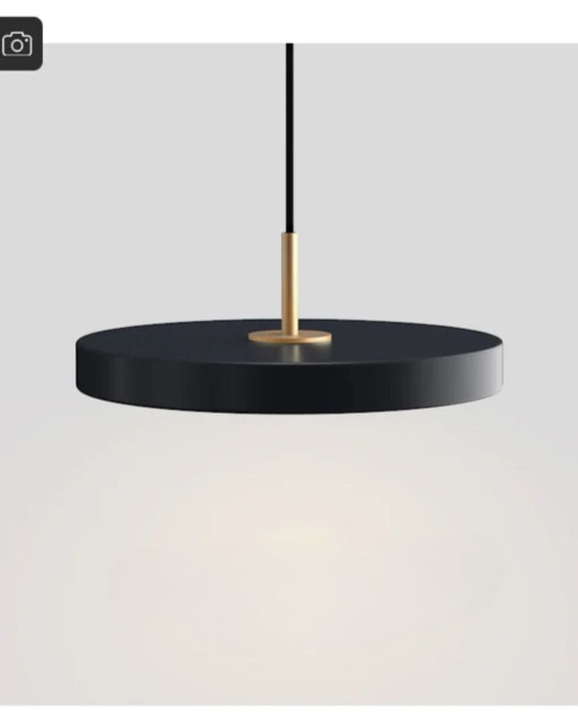 Nowoczesna Lampa Wisząca Okrągła z Aluminium i Żelaza – Czarna z Mosiężnymi Akcentami do Salonu i Jadalni 7