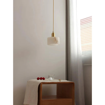 Nowoczesna Lampa Wisząca z Alabastrem i Mosiądzu do Salonu – Elegancki Żyrandol, Kompatybilny z LED i Edison 5