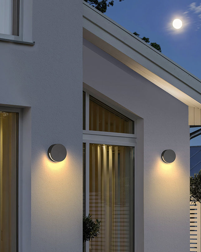 Nowoczesna Wodoodporna Lampa Zewnętrzna Nad Drzwi z Okrągłym Szkłem IP65 – Elegancka Lampa do Oświetlenia Domu i Tarasu 3