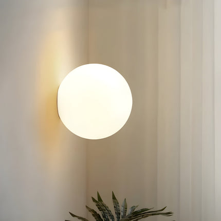 Nowoczesna lampa ścienna z kloszem z matowego szkła – minimalistyczny design dla nowoczesnego oświetlenia ściennego 6