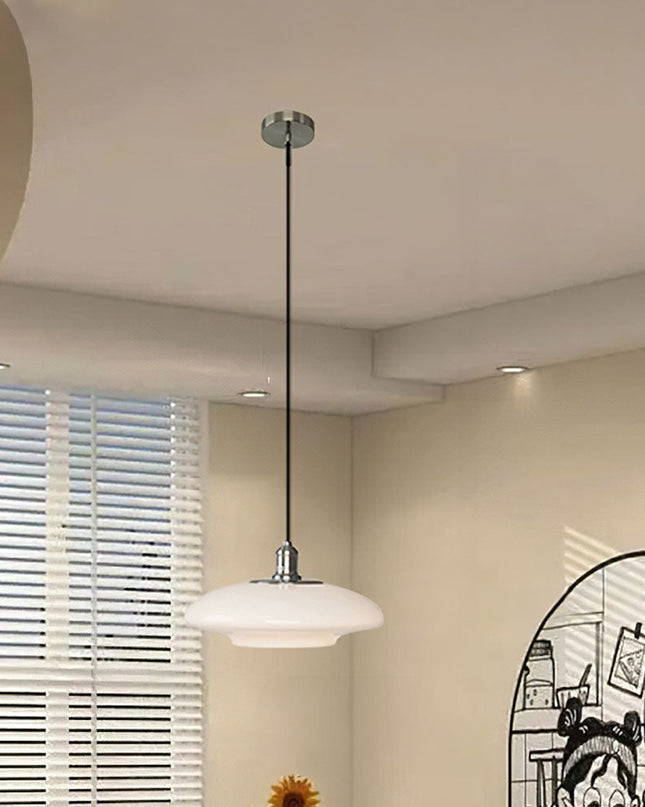 Nowoczesna lampa wisząca z białego szkła – Elegancka i minimalistyczna 1