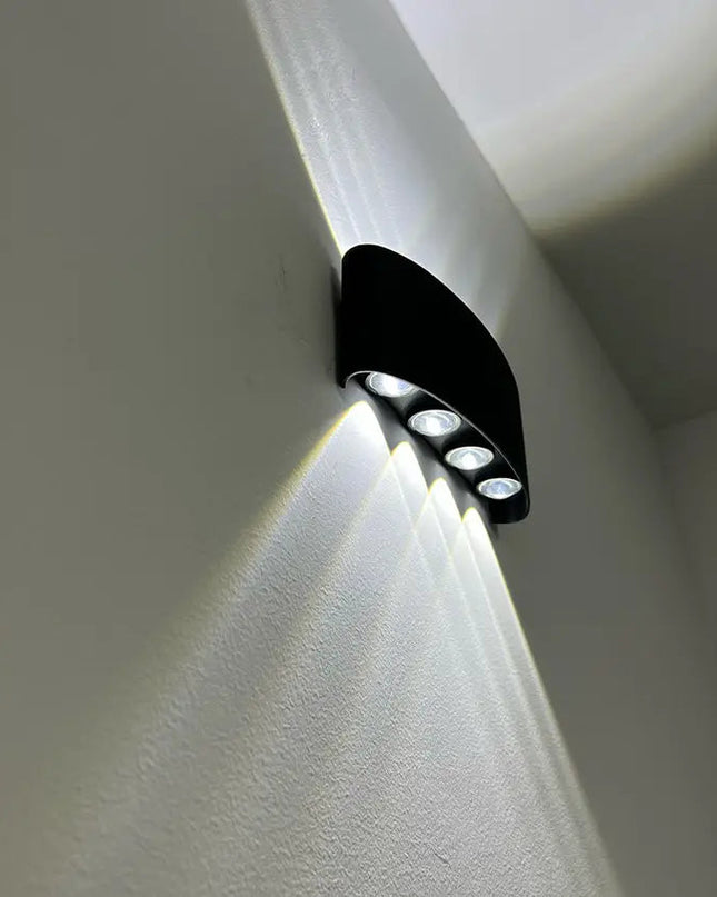 Nowoczesny Kinkiet LED Domesi z Oświetleniem Punktowym – Biały lub Czarny 4