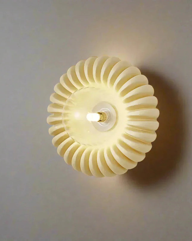 Nowoczesny Kinkiet Ścienny z Żywicy do Sypialni i Salonu – Stylowy Design, Łatwy Montaż, Wysoka Jakość 2