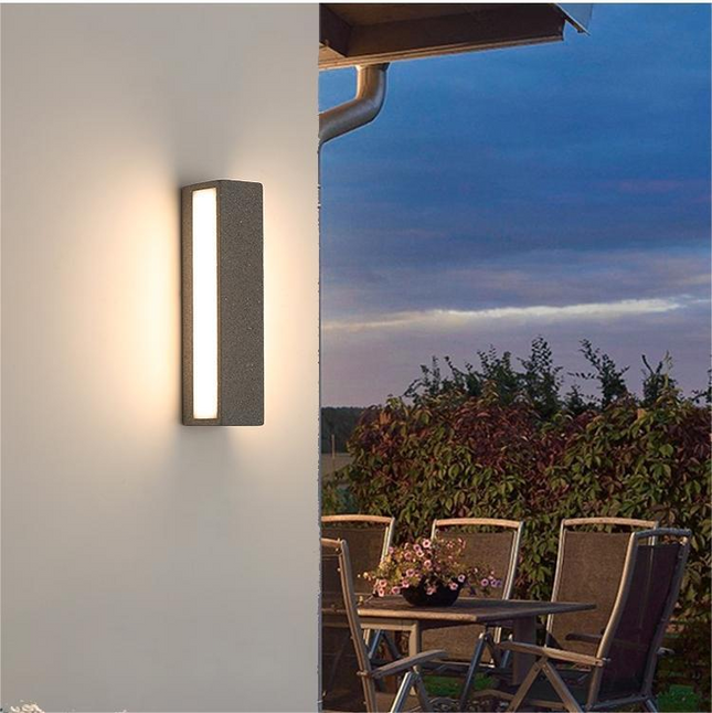 Nowoczesny Kinkiet Zewnętrzny LED z Minimalistycznym Designem do Ogrodu i Patia, Efekt Świetlny Góra-Dół, 20/30 cm 1