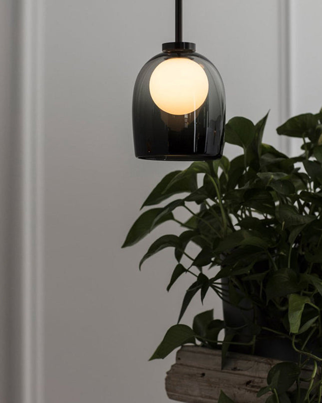 Nowoczesny Żyrandol do Salonu i Sypialni z Szklaną Kulą – Lampa Wisząca w Stylu Minimalistycznym, Regulowana Długość, Metal-Szkło 2