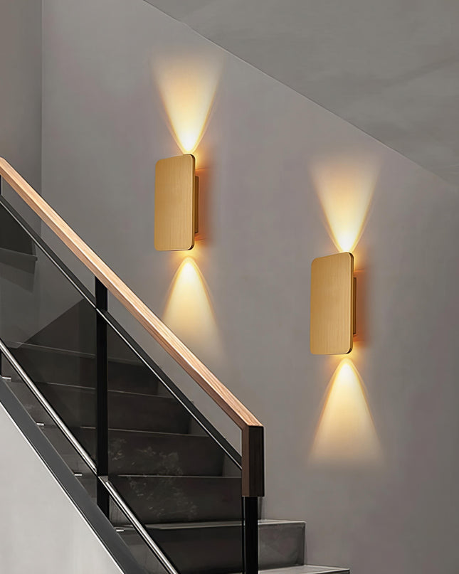 Nowoczesny prostokątny kinkiet Koda z regulowanym oświetleniem – dostępny w czterech kolorach 6