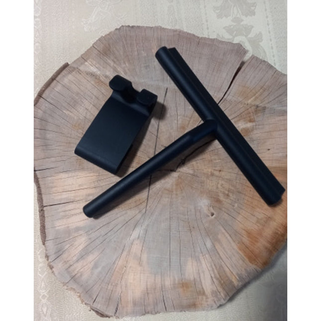 Nowoczesny ściągacz do okna prysznicowego z ergonomiczną rączką i haczykiem do zawieszania 1