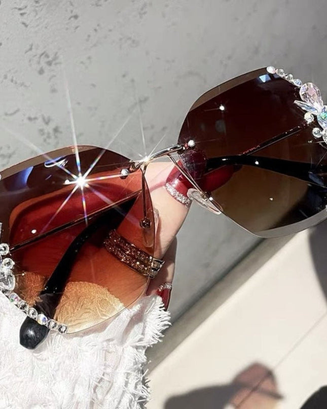 Okulary przeciwsłoneczne bez oprawek z kryształkami i ochroną UV – modne okulary damskie 7
