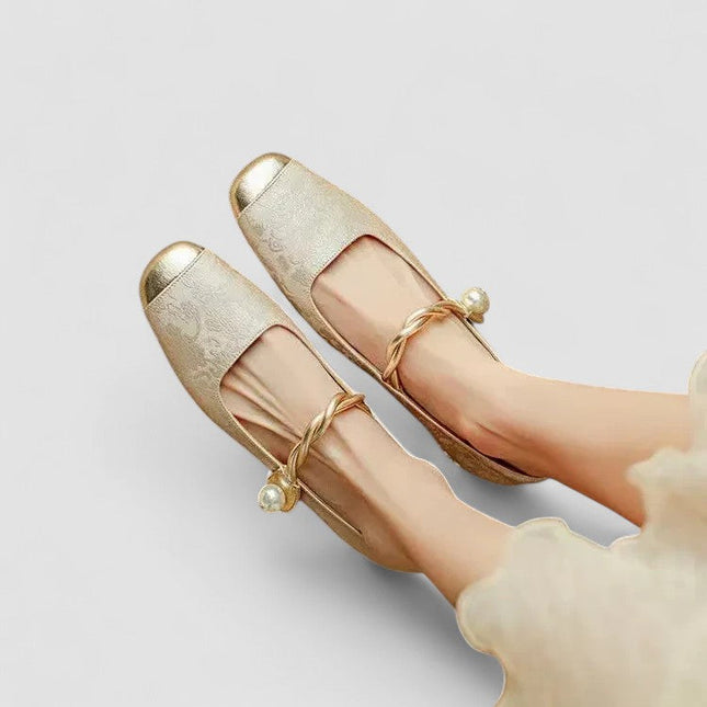 Ortopedyczne buty typu Mary Jane na niskim, blokowym obcasie – urok vintage i nowoczesna elegancja 3