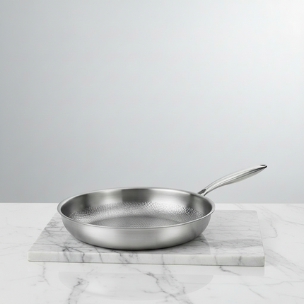 Patelnia tytanowa z naturalną powłoką nieprzywierającą – ultralekka, 28 cm, naczynia kuchenne bez PFAS 2