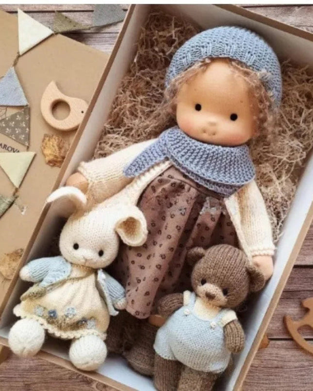 Pluszowa lalka w stylu waldorfskim do kreatywnej zabawy – zabawka podróżna w stylu Kawaii Design – 32 cm, ręcznie wykończone detale 6