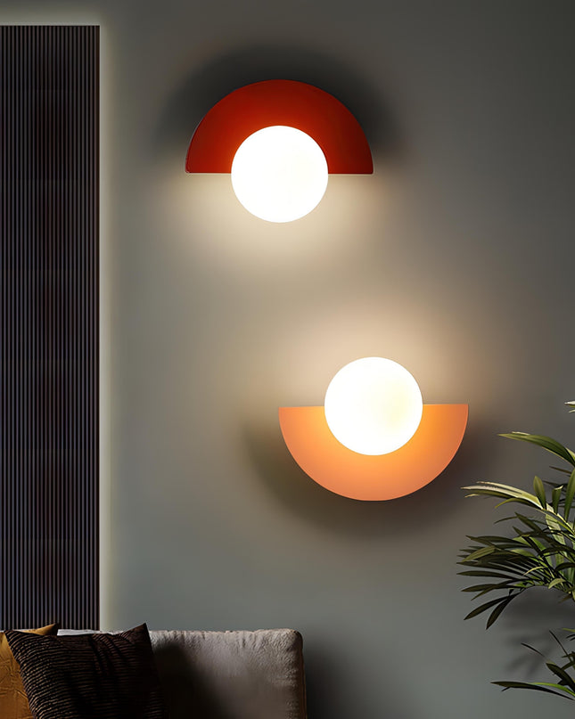 Półokrągła lampa ścienna z miękkim rozsyłem światła – nowoczesny skandynawski design – metal i plastik 1
