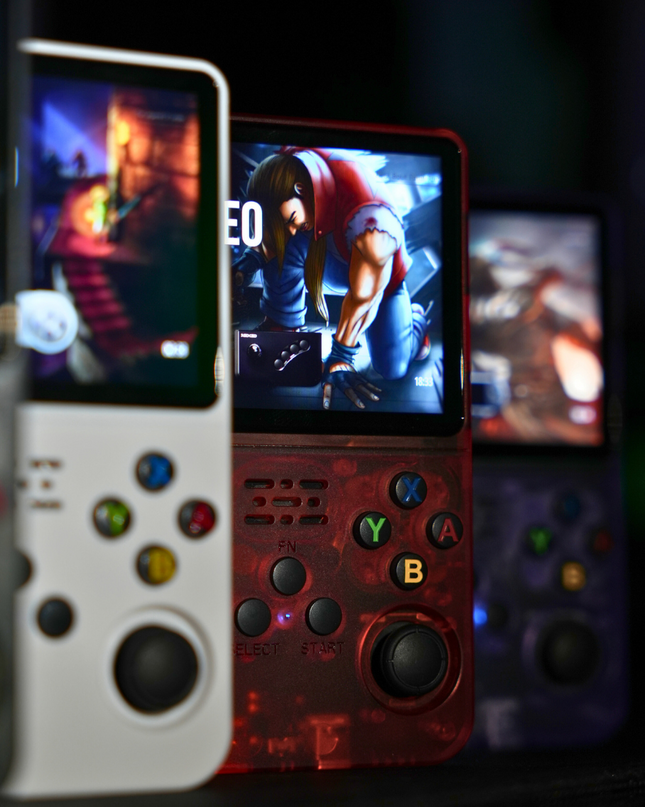 Przenośna Konsola do Gier Retro 3,5 IPS z 64 GB Pamięci – Lekka i Kompaktowa Konsola do Gier 5