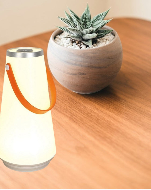 Przenośna Lampa Kempingowa LED z Uchwytami – 24 Godziny Światła, Regulowana Jasność, 360° Oświetlenie, Biała 2