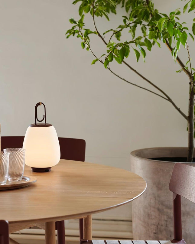 Przenośna Lampa Stołowa Bezprzewodowa z Wbudowaną Baterią – Elegancka Lampka Nocna do Użytku Wewnętrznego i Zewnętrznego 3