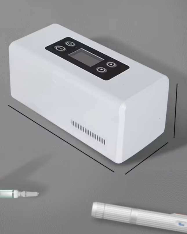 Przenośna minilodówka USB z akumulatorem i wyświetlaczem LED – kompaktowa konstrukcja do podróży i użytku na biurku 2