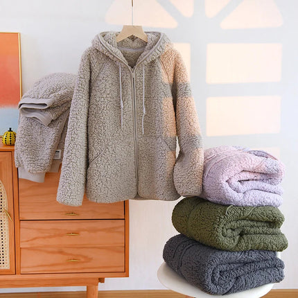 Przytulna noc | Ciepły komplet piżamowy z polaru koralowego dla kobiet 1