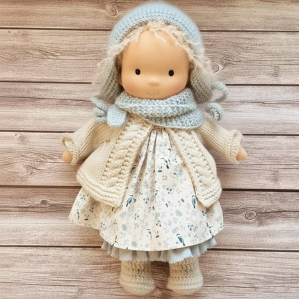 Ręcznie Robiona Lalka Waldorf z Bawełny 28 cm – Miękka i Urocza do Kreatywnej Zabawy 27
