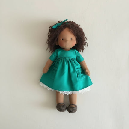 Ręcznie Robiona Lalka Waldorf z Bawełny 28 cm – Miękka i Urocza do Kreatywnej Zabawy 28