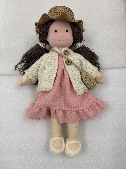 Ręcznie robiona lalka Waldorf z miękkich tkanin i dzianinowego ubranka – trwała i łatwa w czyszczeniu dla dzieci, 28 cm 1