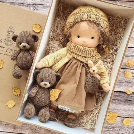 Ręcznie robiona pluszowa lalka Waldorf 35 cm z miękkiej bawełny i wełny – naturalne odcienie do kreatywnej zabawy 4