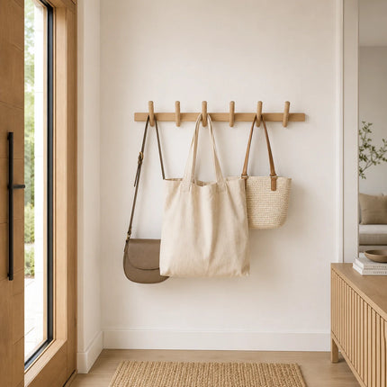 Regał ścienny z litego dębu w minimalistycznym skandynawskim designie, z haczykowym system 0