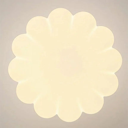 Lampa wisząca w stylu Art Deco — kremowy klosz z kolorowym akcentem kulistym