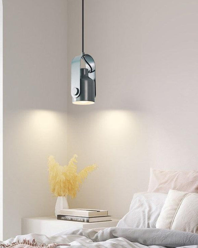 Skandynawski Wiszący Reflektor z Drewna i Metalu – Elegancki Design, Minimalistyczny Styl do Nowoczesnych Wnętrz 1