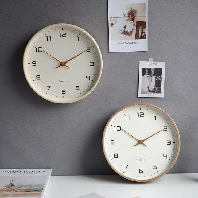 Skandynawski zegar ścienny z mechanizmem kwarcowym – wykończenie z naturalnego drewna, 30 cm, minimalistyczny design 1