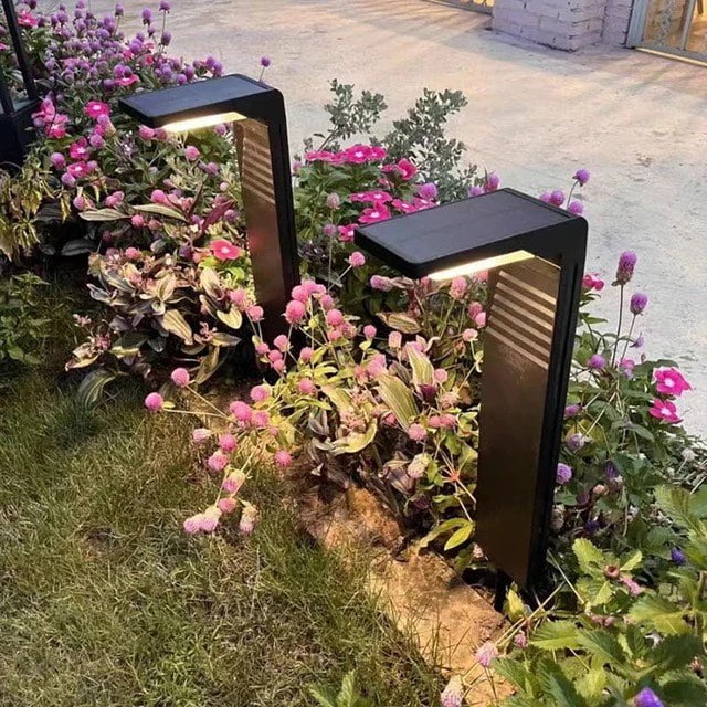 Solarna Lampa Ogrodowa Stojąca z Technologią LED – Nowoczesne Lampy Ogrodowe, Ciepłe Światło, Wodoodporna, Eleganckie Oświetlenie Zewnętrzne 2