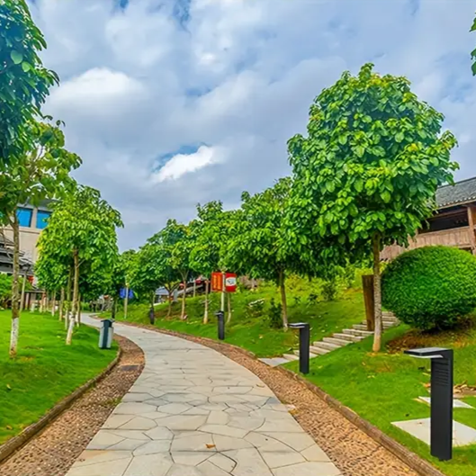 Solarna Lampa Ogrodowa Stojąca z Technologią LED – Nowoczesne Lampy Ogrodowe, Ciepłe Światło, Wodoodporna, Eleganckie Oświetlenie Zewnętrzne 5