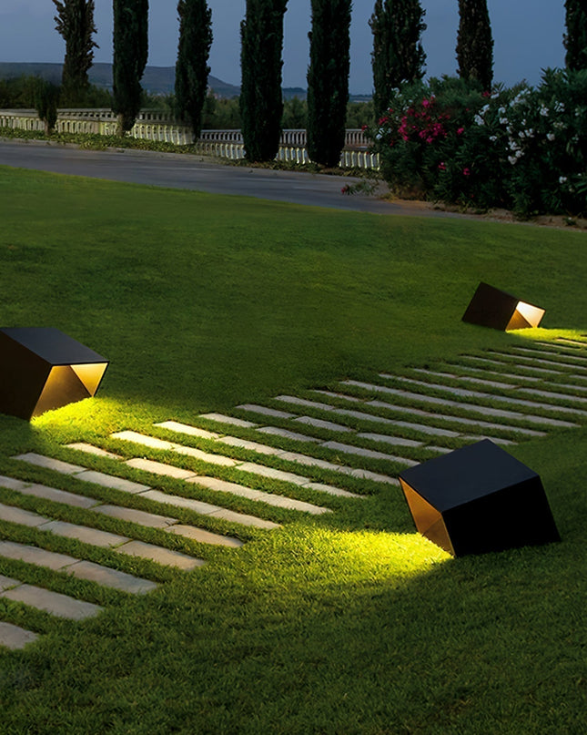 Solarny Oświetlenie Ogrodowe Cube Garden z Diody LED – Kompaktowa Lampa Zewnętrzna IP65 do Małych Przestrzeni 3