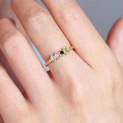 Spersonalizowany pierścionek z kamieniem szlachetnym z wzorem Milgrain w stylu vintage – personalizowana biżuteria rodzinna 4