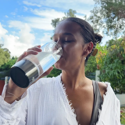 Szklana Butelka na Wodę 420ml z Generatorem Wodoru – Przenośna Butelka do Wody z Technologią Elektrolizy 2