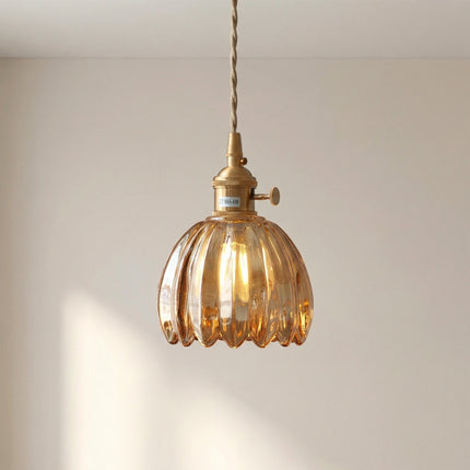 Szklana lampa wisząca z regulowaną wysokością – minimalistyczny japoński design do oświetlenia wiszącego w kuchni 7