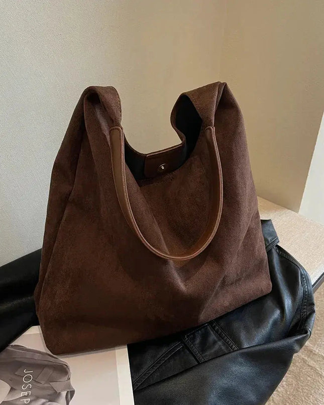 Torba na ramię z zamszu z regulowanym paskiem – modny i pojemny design 7