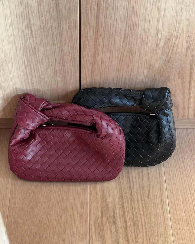 Torebka damska ze skóry wegańskiej z plecionym wzorem w kratkę – elegancki i praktyczny dodatek na każdą okazję 5