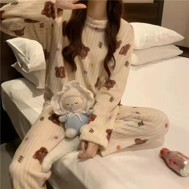 VelvetComfort | Ciepły komplet piżamowy dla kobiet na zimne noce 7