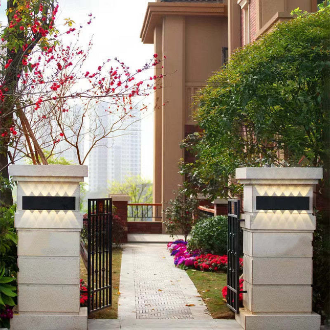 Wodoodporny Kinkiet Zewnętrzny LED Aluminiowy z Nowoczesnym Designem – Ścienny Kinkiet do Użytku na Zewnątrz, Różne Rozmiary 6